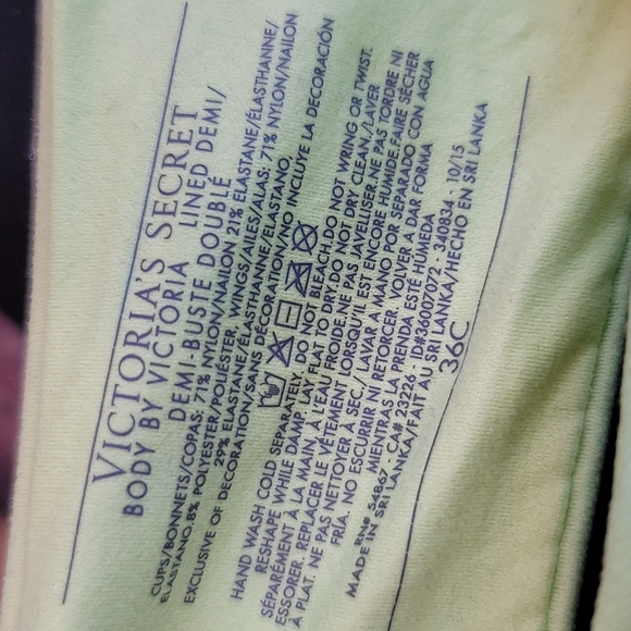 Victoria's secret bra bundle. Great condition. - Picture 7 of 7